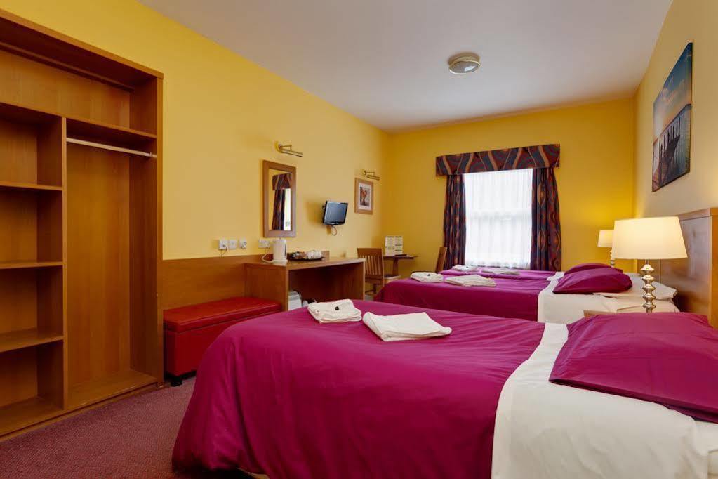 Hotel The Earl Of Derby à CBG Extérieur photo